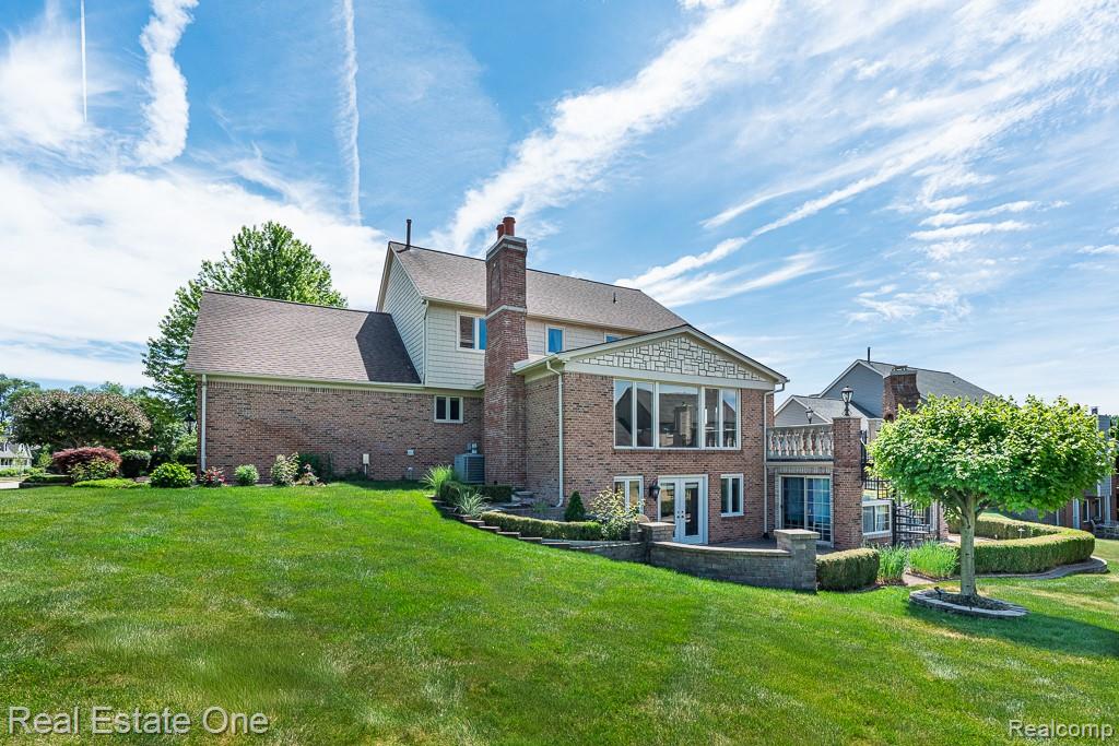 6595 Edith Court Troy, MI 48085 - Photo 5 of 59