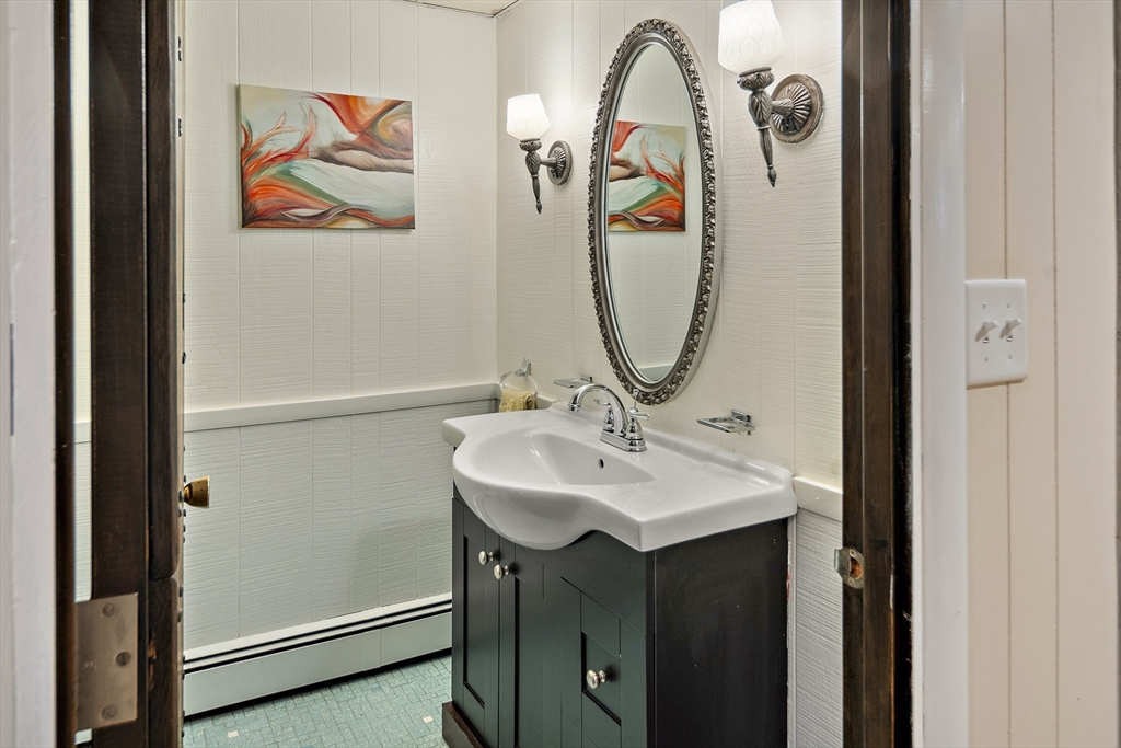 17 Daniel Drive Burlington, MA 01803 - Photo 26 of 33