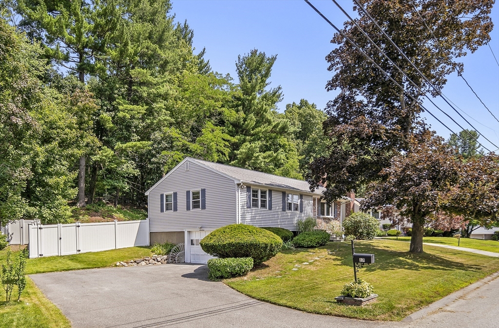17 Daniel Drive Burlington, MA 01803 - Photo 31 of 33