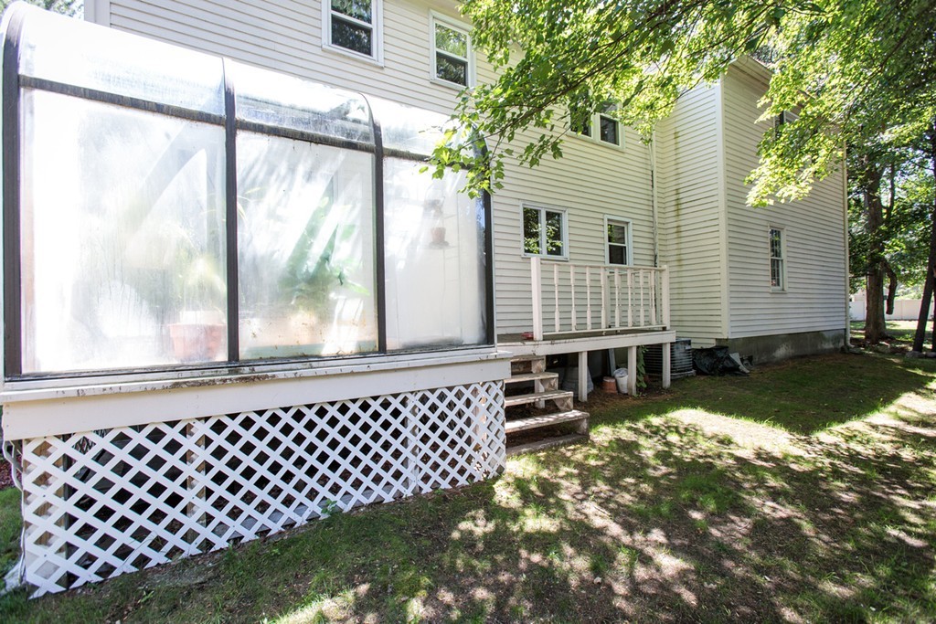 29 Pinewood Road Wellesley, MA 02482 - Photo 17 of 19