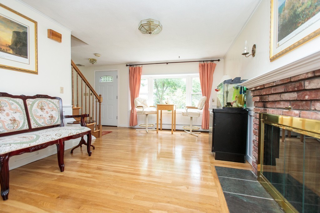 29 Pinewood Road Wellesley, MA 02482 - Photo 9 of 19