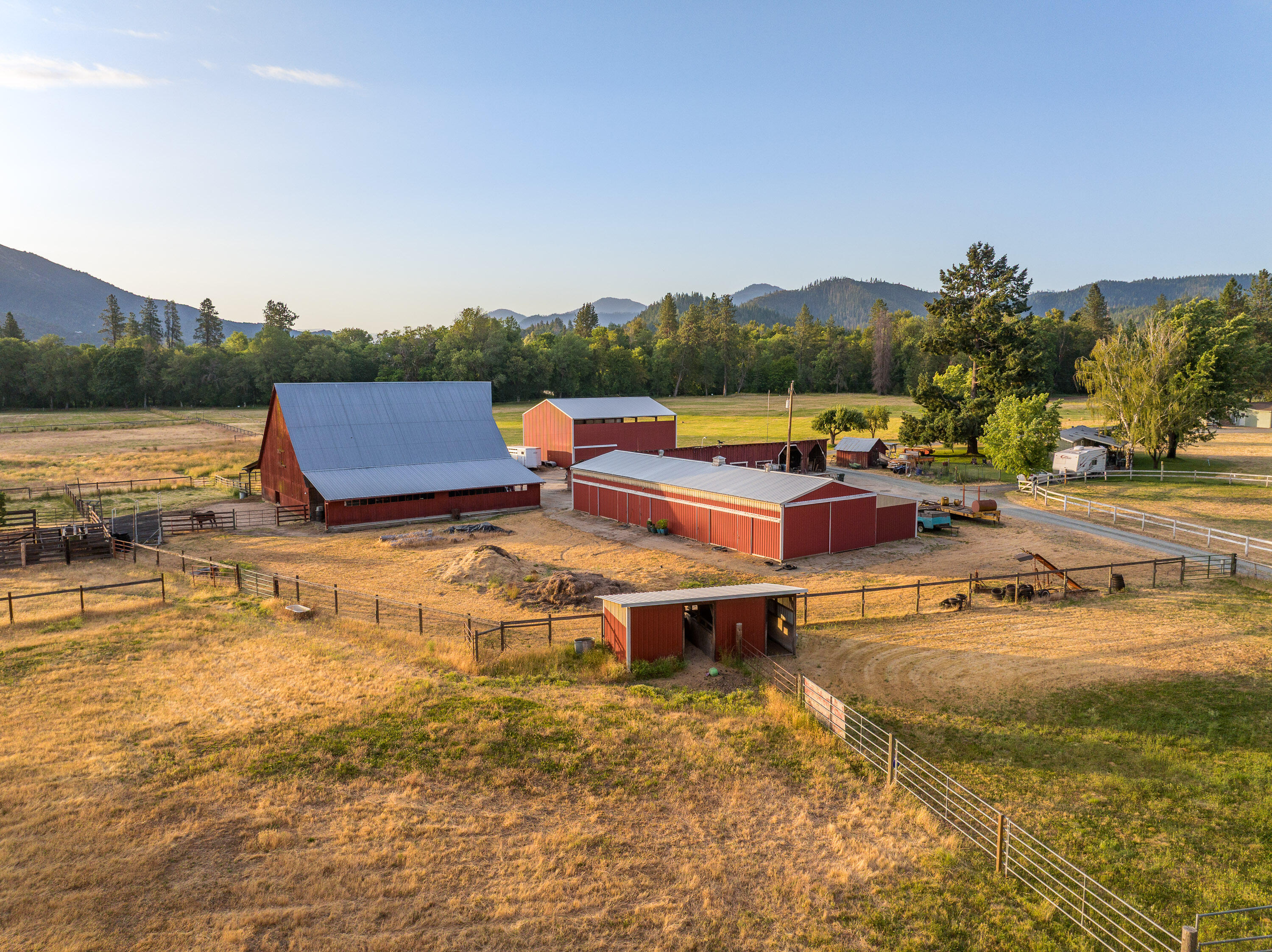 701 Messinger Road Grants Pass, OR 97527 - Photo 51 of 61 701 Messinger51