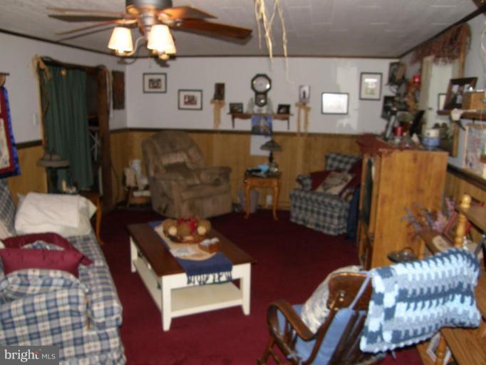 13108 Mentzer Gap Road Waynesboro, PA 17268 - Photo 26 of 30 Living Room