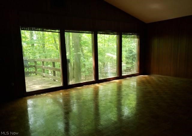 18003 Falling Leaves Road Strongsville, OH 44136 - Photo 14 of 16 Gallery Image 14