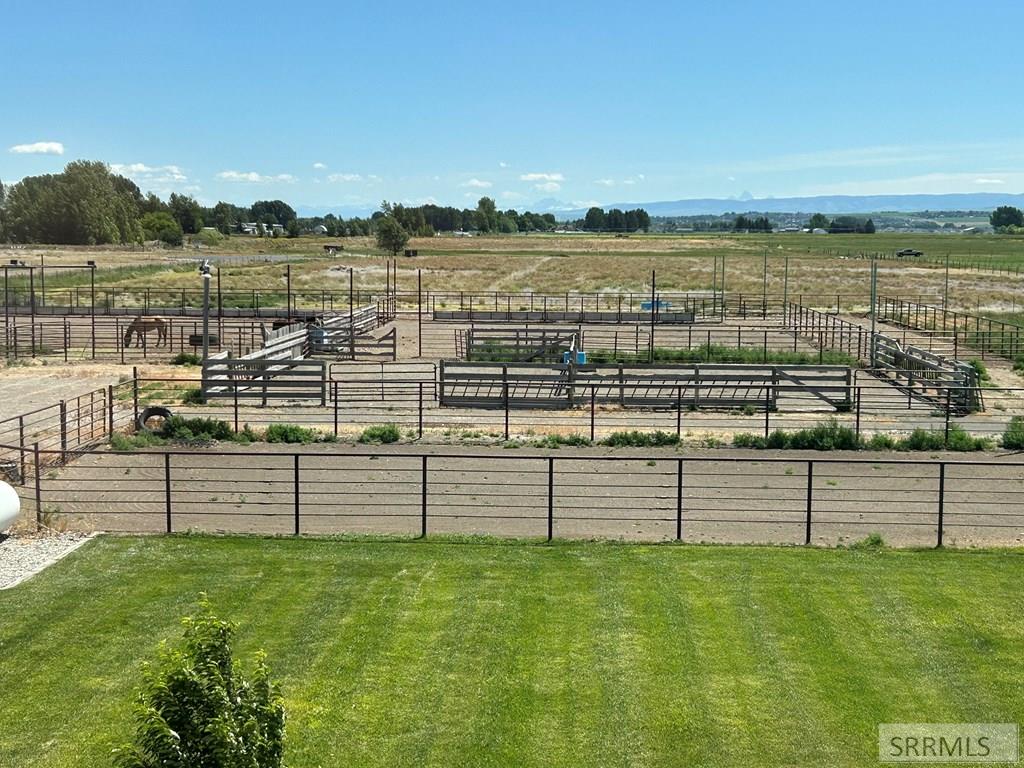 264 South 5000 West Rexburg, ID 83440 - Photo 7 of 72