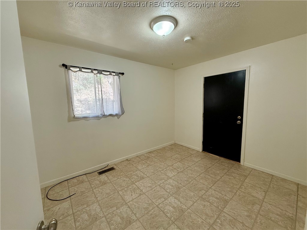 109 Hall Street Ripley, WV 25271 - Photo 10 of 21 Gallery Image 10