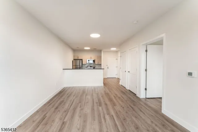 $2,238 | 72 South Essex Avenue, Unit 509, Orange, NJ 07050