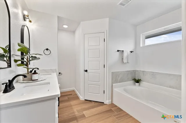 $2,100 | 6019 Catania Drive, Temple, TX 76502