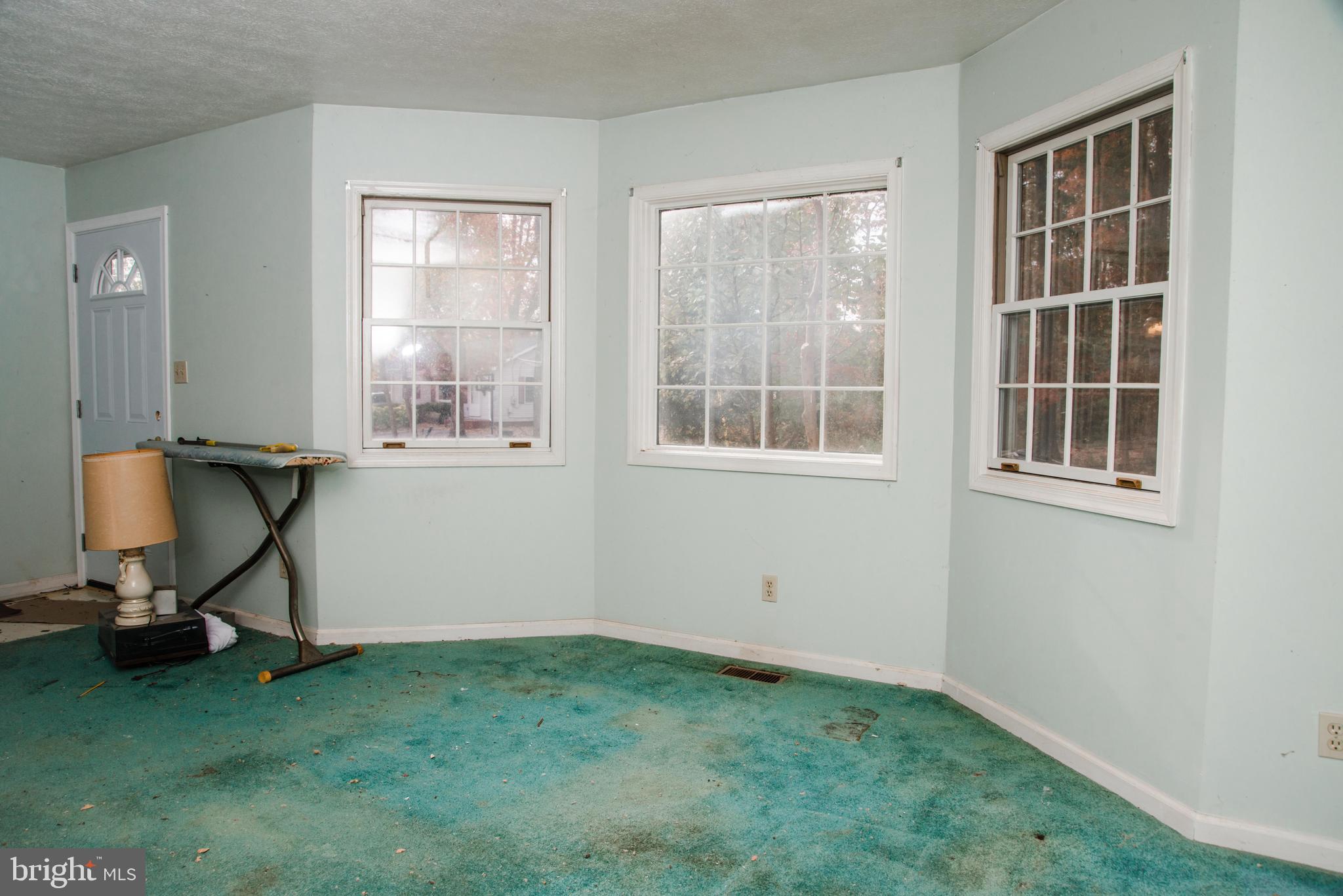 21780 Princeton Road Lexington Park, MD 20653 - Photo 2 of 18 Living Room