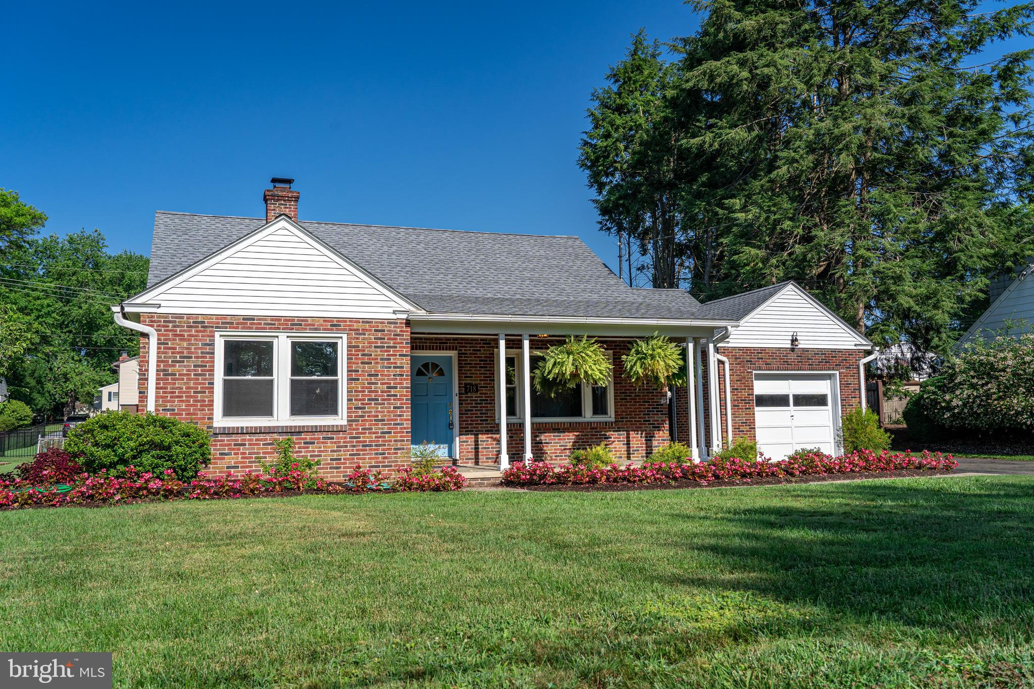 718 Farmingdale Road Lancaster, PA 17603 - Photo 1 of 30 Gallery Image 1