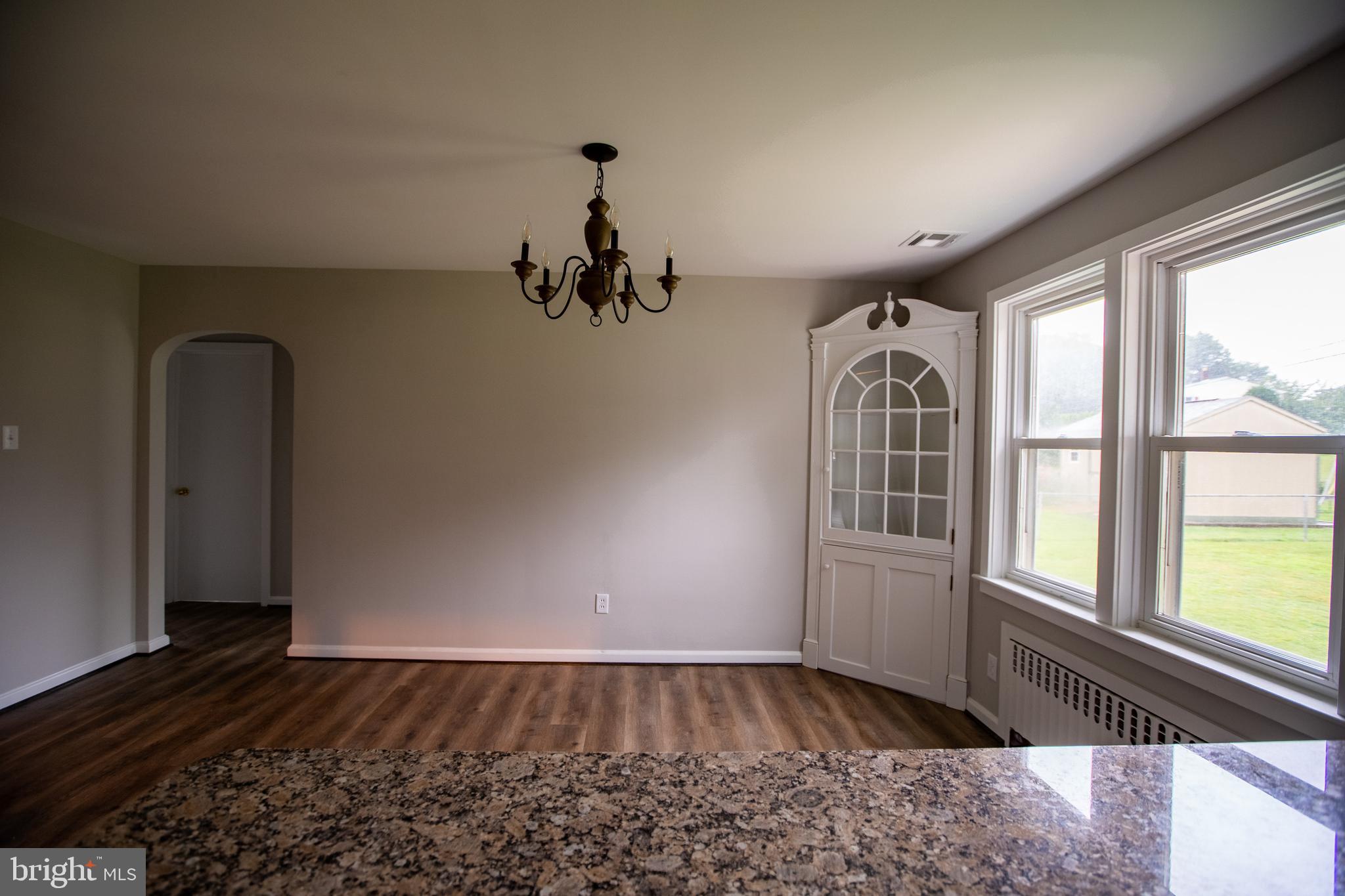 718 Farmingdale Road Lancaster, PA 17603 - Photo 8 of 30 Gallery Image 8