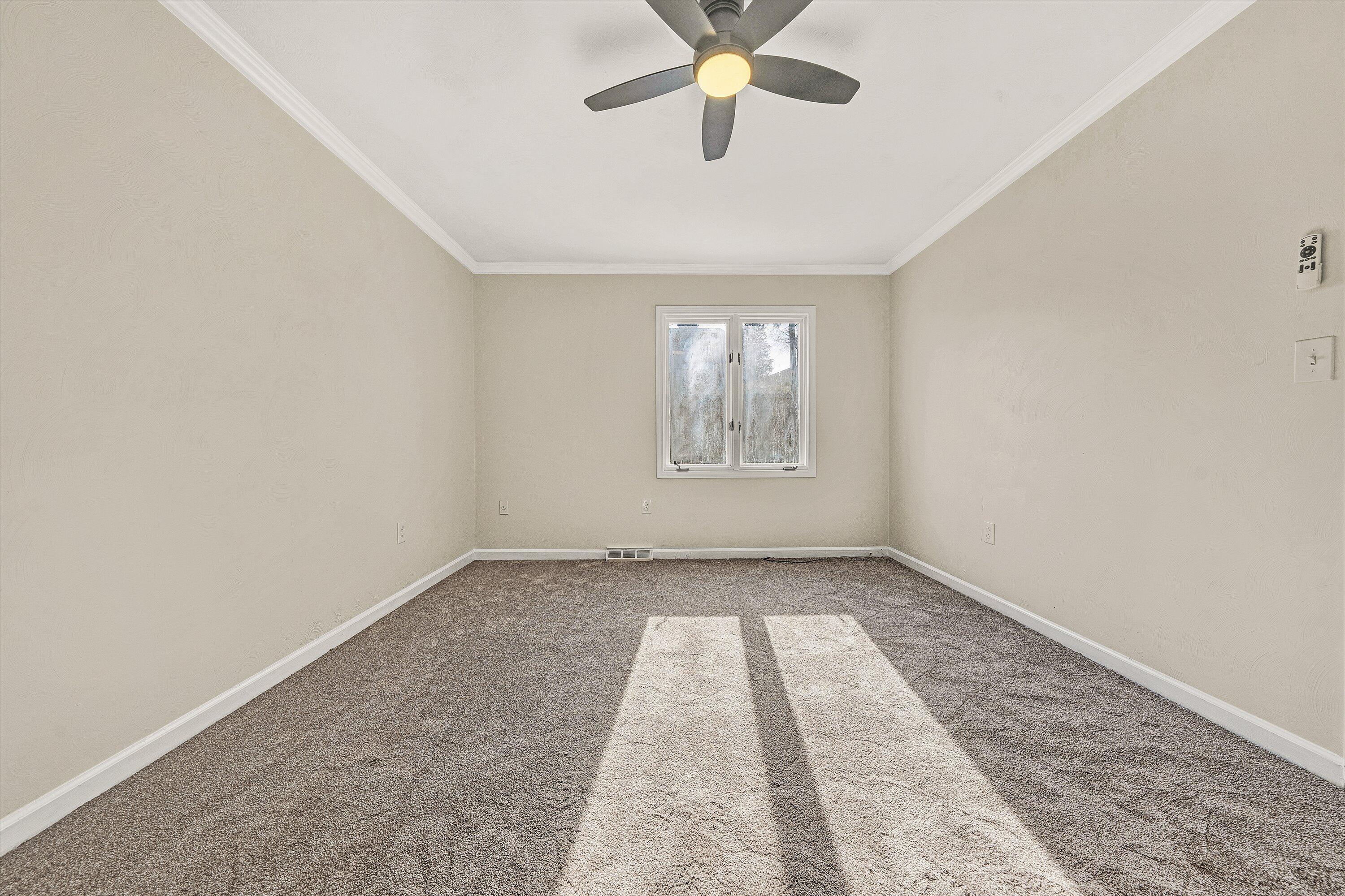 523 Dillon Drive Vinton, VA 24179 - Photo 19 of 29 IMG_9433