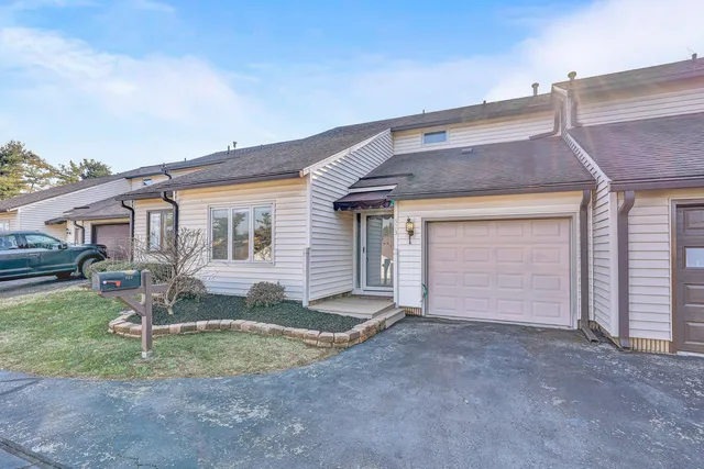 $229,950 | 523 Dillon Drive, Vinton, VA 24179