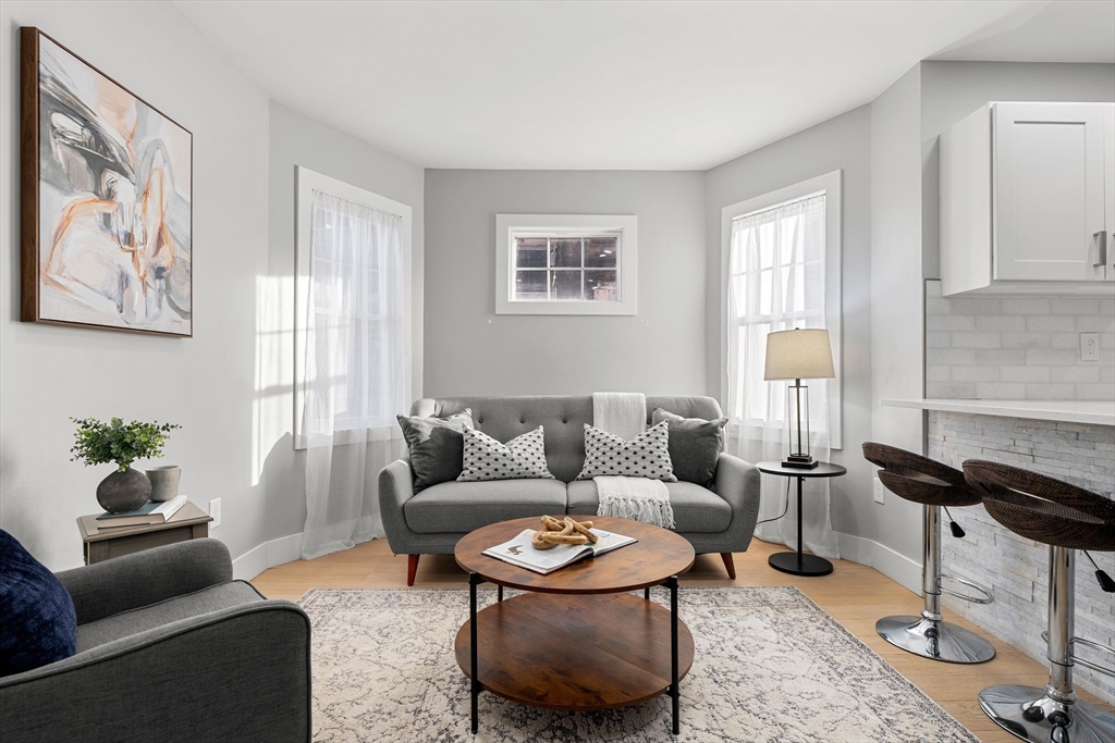 679-683 Columbia Road, Unit 4 Boston, MA 02125 - Photo 3 of 31