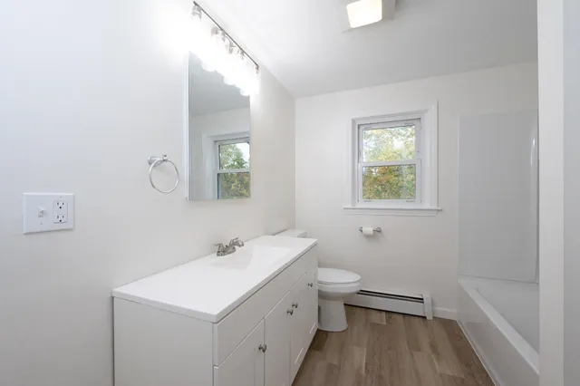 $389,000 | 31 L South Avenue, Unit B, Derry, NH 03038