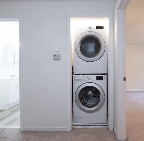 $389,000 | 31 L South Avenue, Unit B, Derry, NH 03038