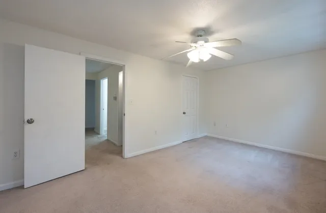 $389,000 | 31 L South Avenue, Unit B, Derry, NH 03038