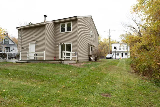 $389,000 | 31 L South Avenue, Unit B, Derry, NH 03038