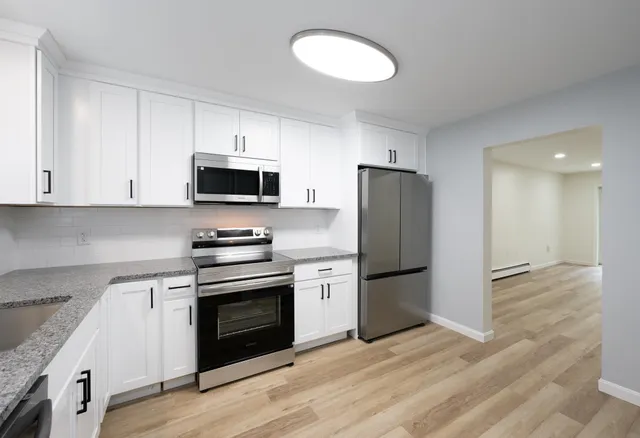 $389,000 | 31 L South Avenue, Unit B, Derry, NH 03038