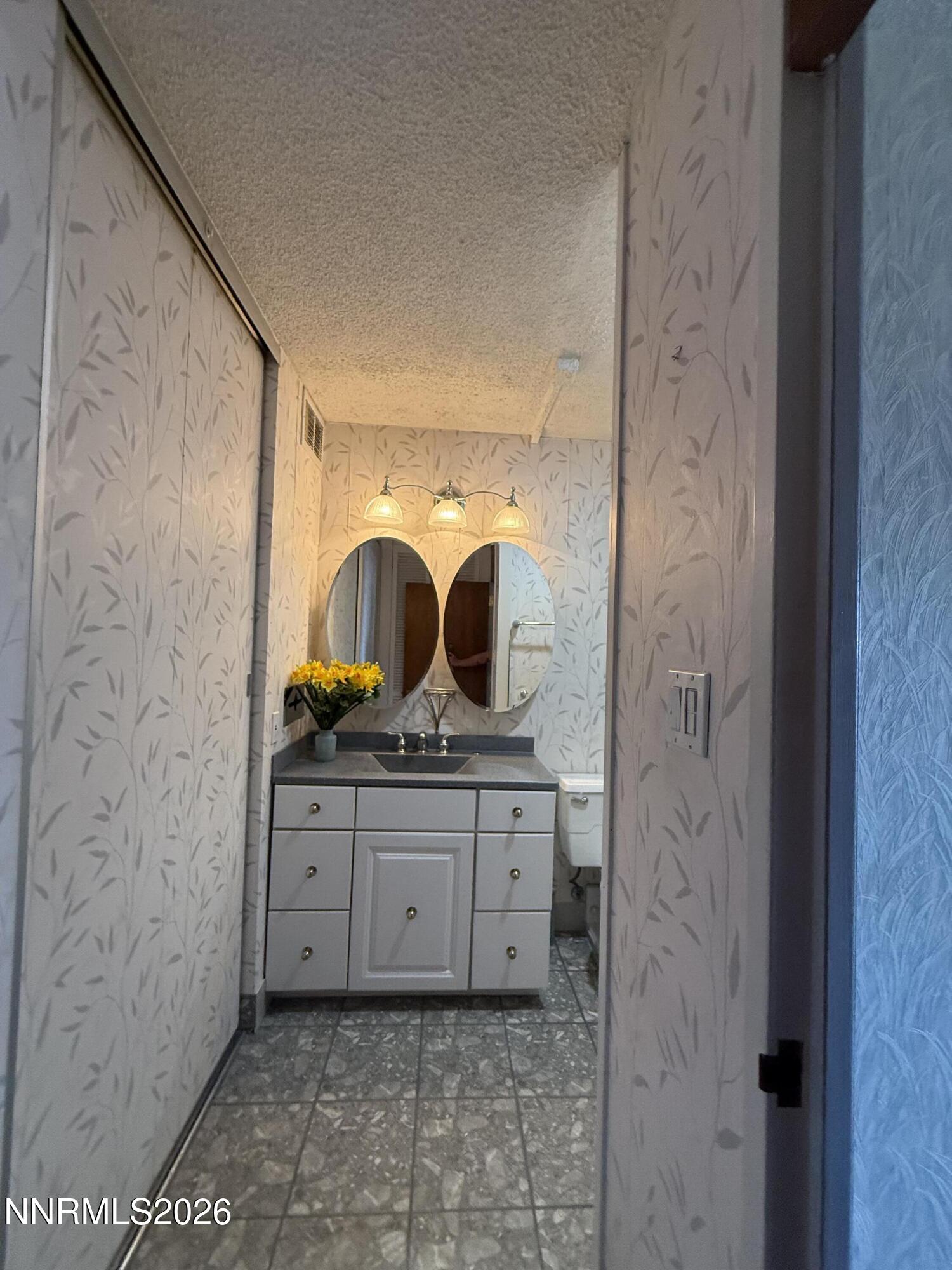 100 North Arlington Avenue, Unit 14A Reno, NV 89501 - Photo 9 of 19 IMG_3943