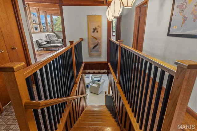 $425,000 | 25 Logan Road, Alton, IL 62002