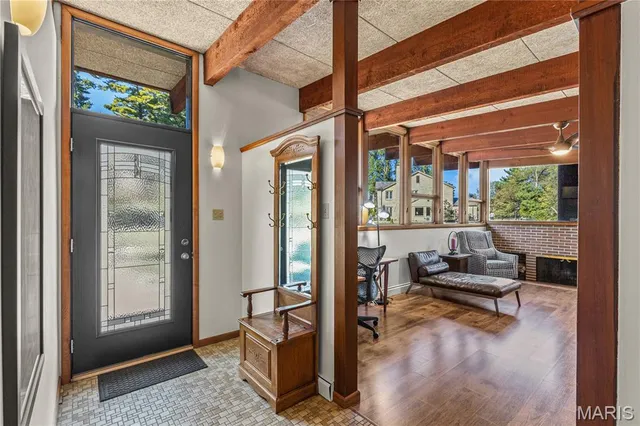 $425,000 | 25 Logan Road, Alton, IL 62002