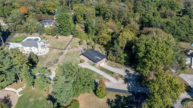 $425,000 | 25 Logan Road, Alton, IL 62002