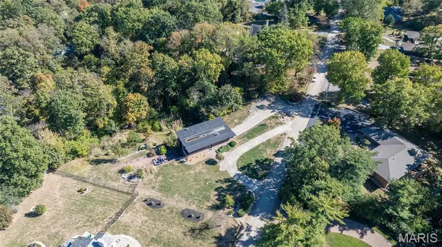 $425,000 | 25 Logan Road, Alton, IL 62002