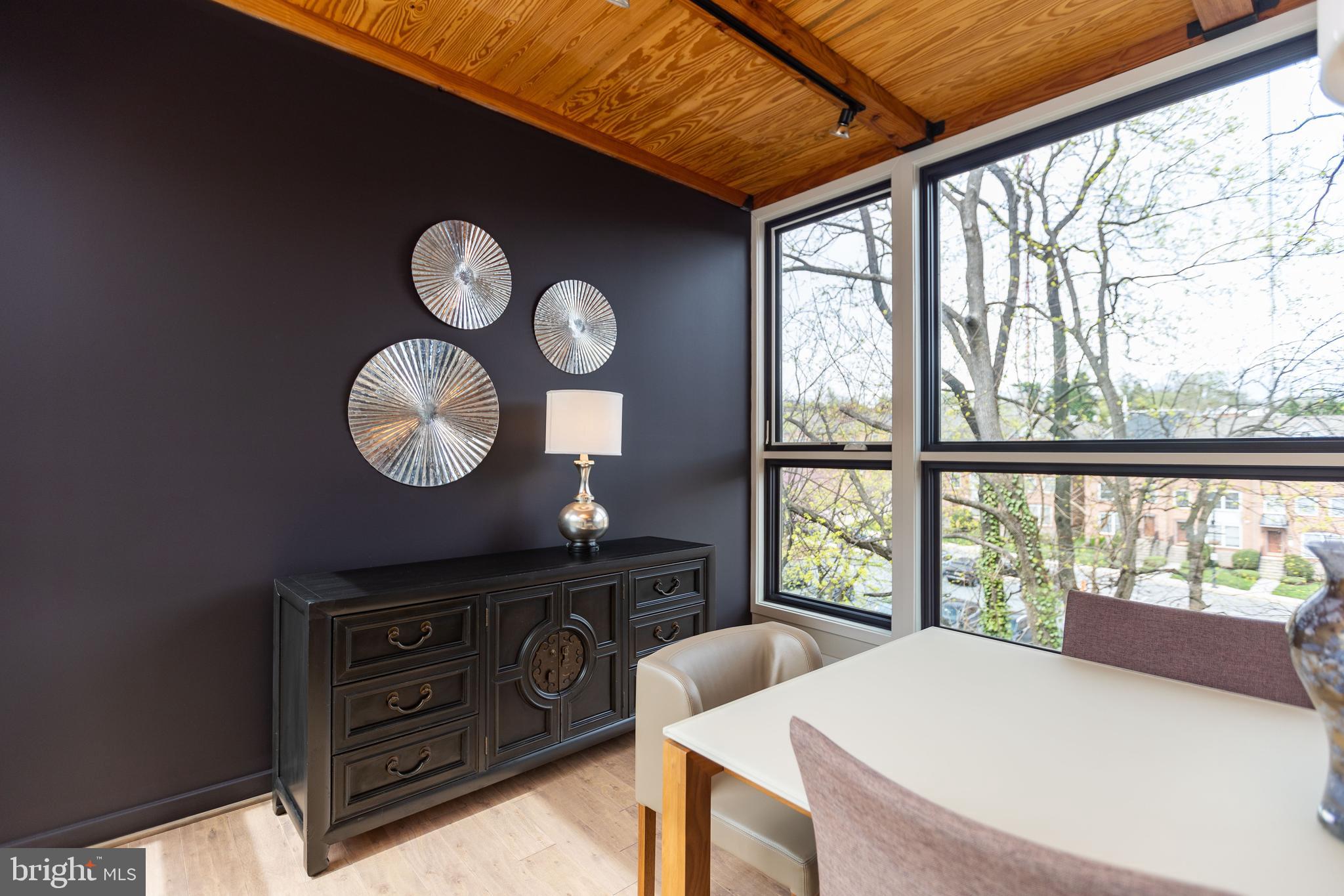 2074 Eric Shaefer Way Baltimore, MD 21211 - Photo 16 of 56 Dining room