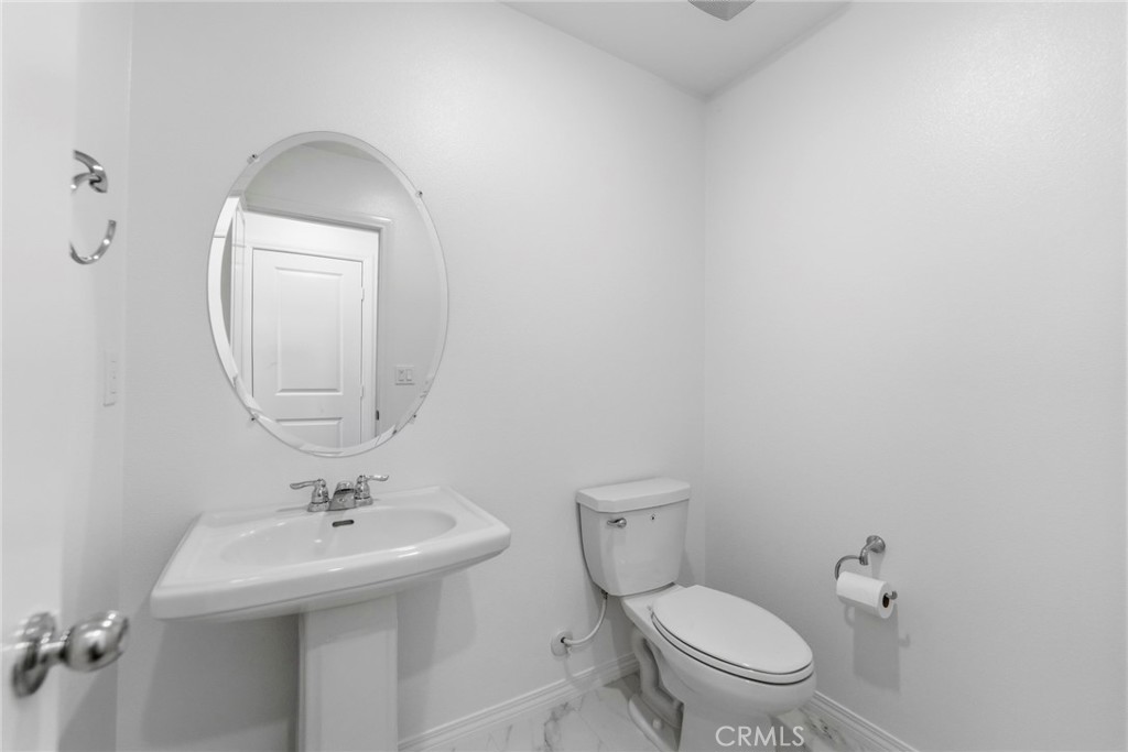 7102 Olive Grv Street Riverside, CA 92507 - Photo 6 of 45