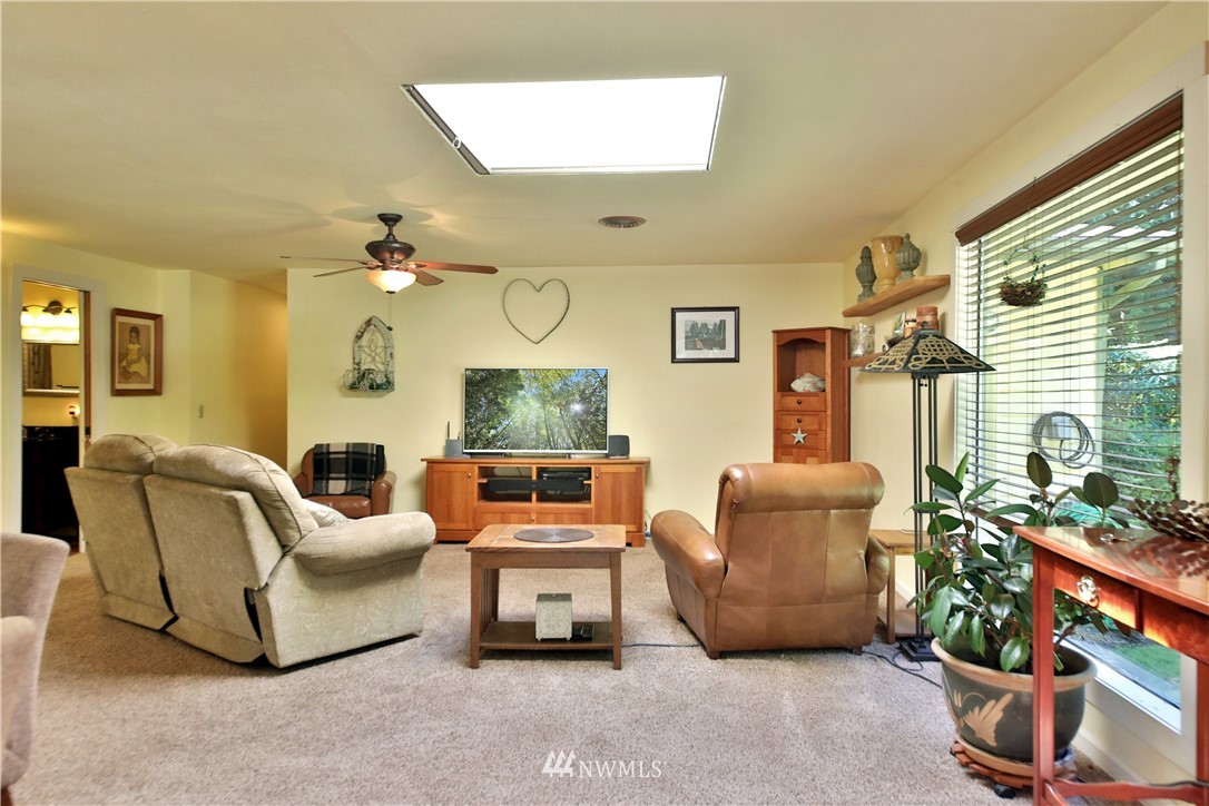 4075 Junco Road Greenbank, WA 98253 - Photo 12 of 40 Gallery Image 12