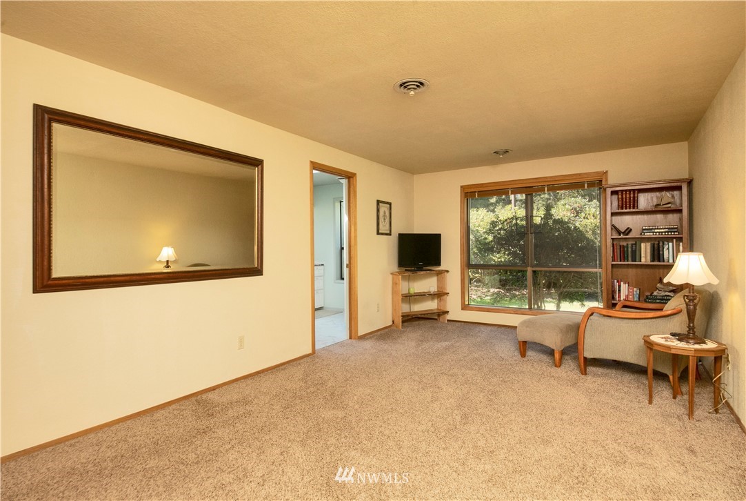 4075 Junco Road Greenbank, WA 98253 - Photo 18 of 40 Gallery Image 18