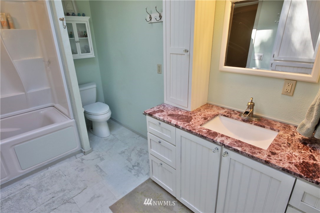 4075 Junco Road Greenbank, WA 98253 - Photo 21 of 40 Gallery Image 21