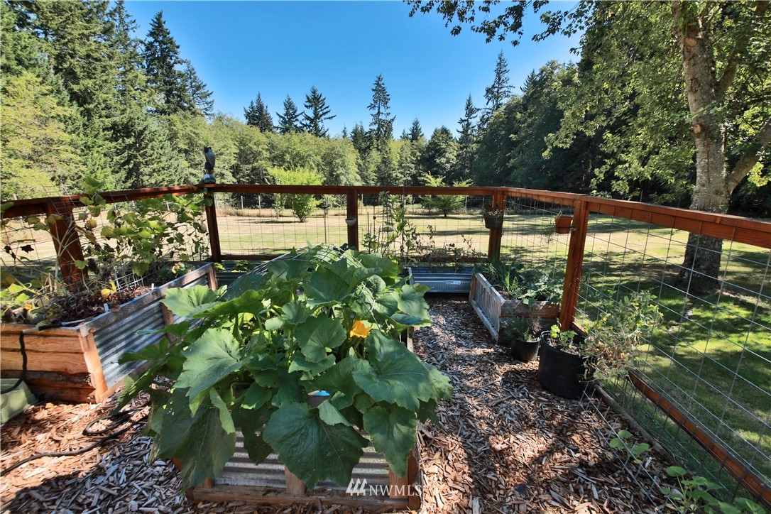 4075 Junco Road Greenbank, WA 98253 - Photo 35 of 40 Gallery Image 35