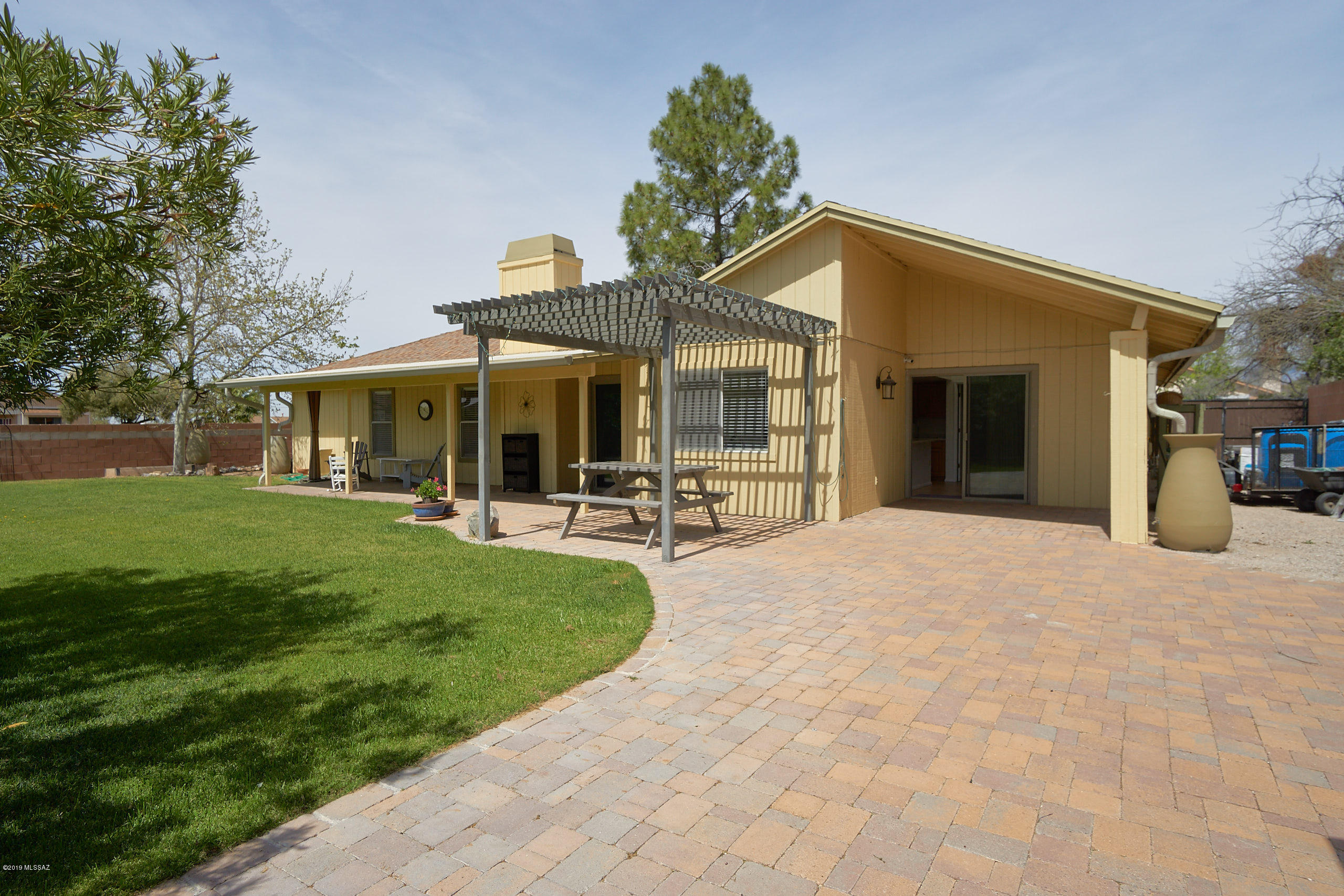 9944 East Stella Road Tucson, AZ 85730 - Photo 3 of 34 Gallery Image 3