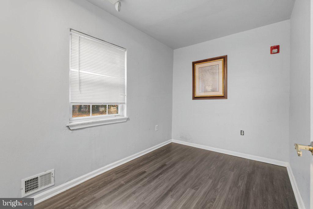 3921 Old York Road Baltimore, MD 21218 - Photo 10 of 23