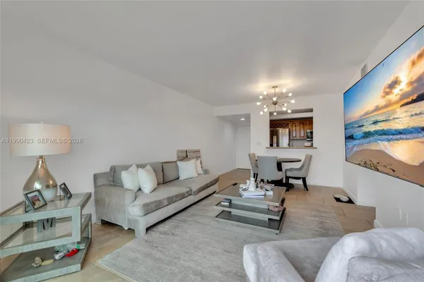 $2,100 | 4242 Northwest 2nd Street, Unit 807, Miami, FL 33126