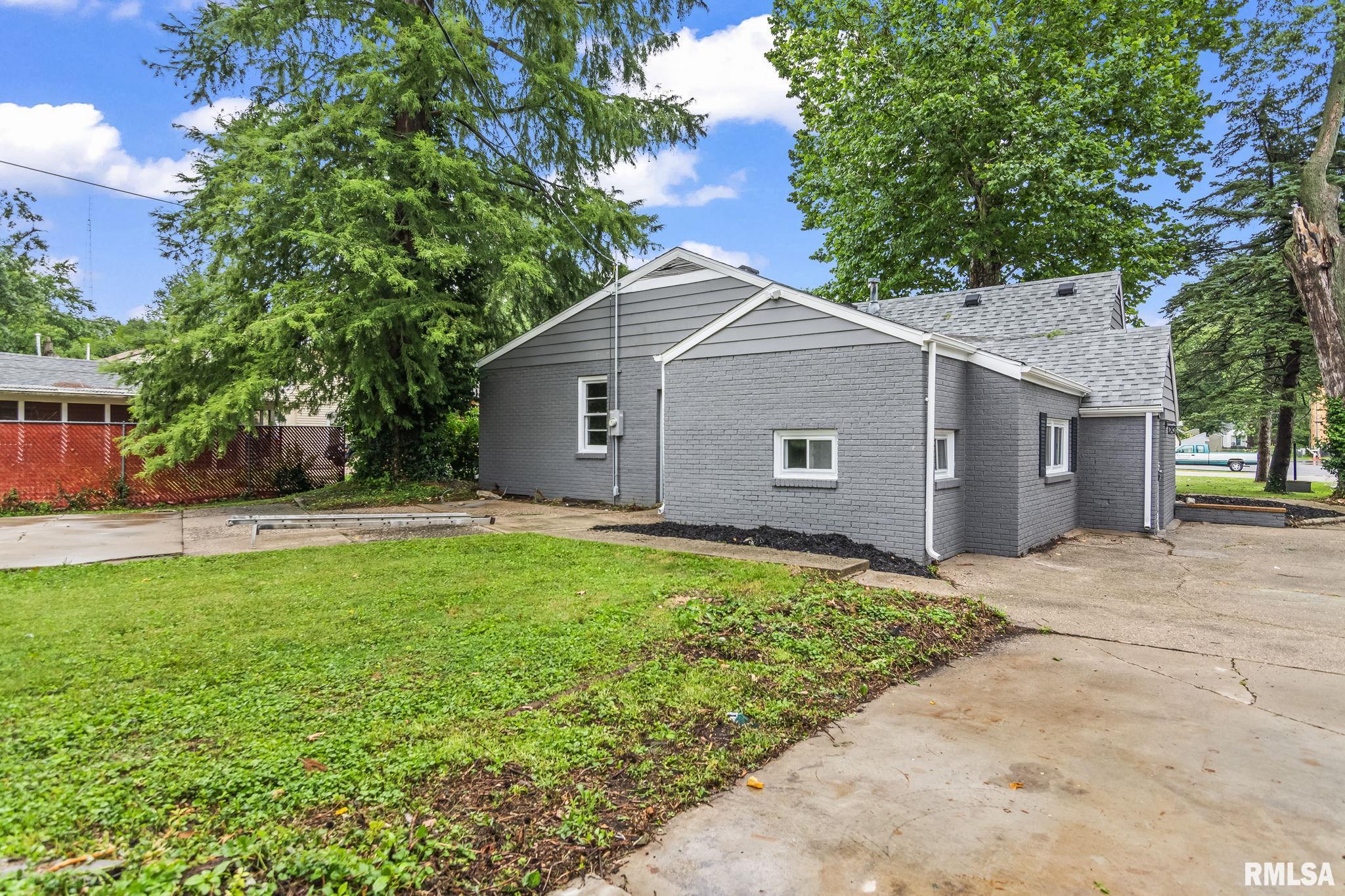 3245 South 3rd Street Springfield, IL 62703 - Photo 33 of 35
