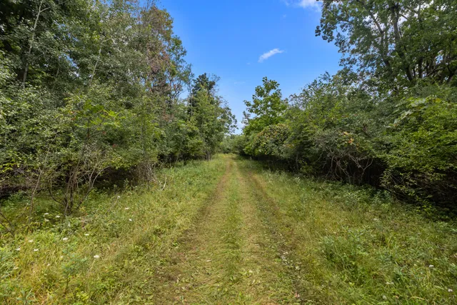 $2,199,700 | Lt0 Green Lake Drive, La Grange, WI 53121