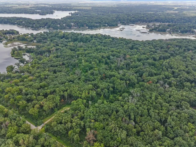 $2,199,700 | Lt0 Green Lake Drive, La Grange, WI 53121