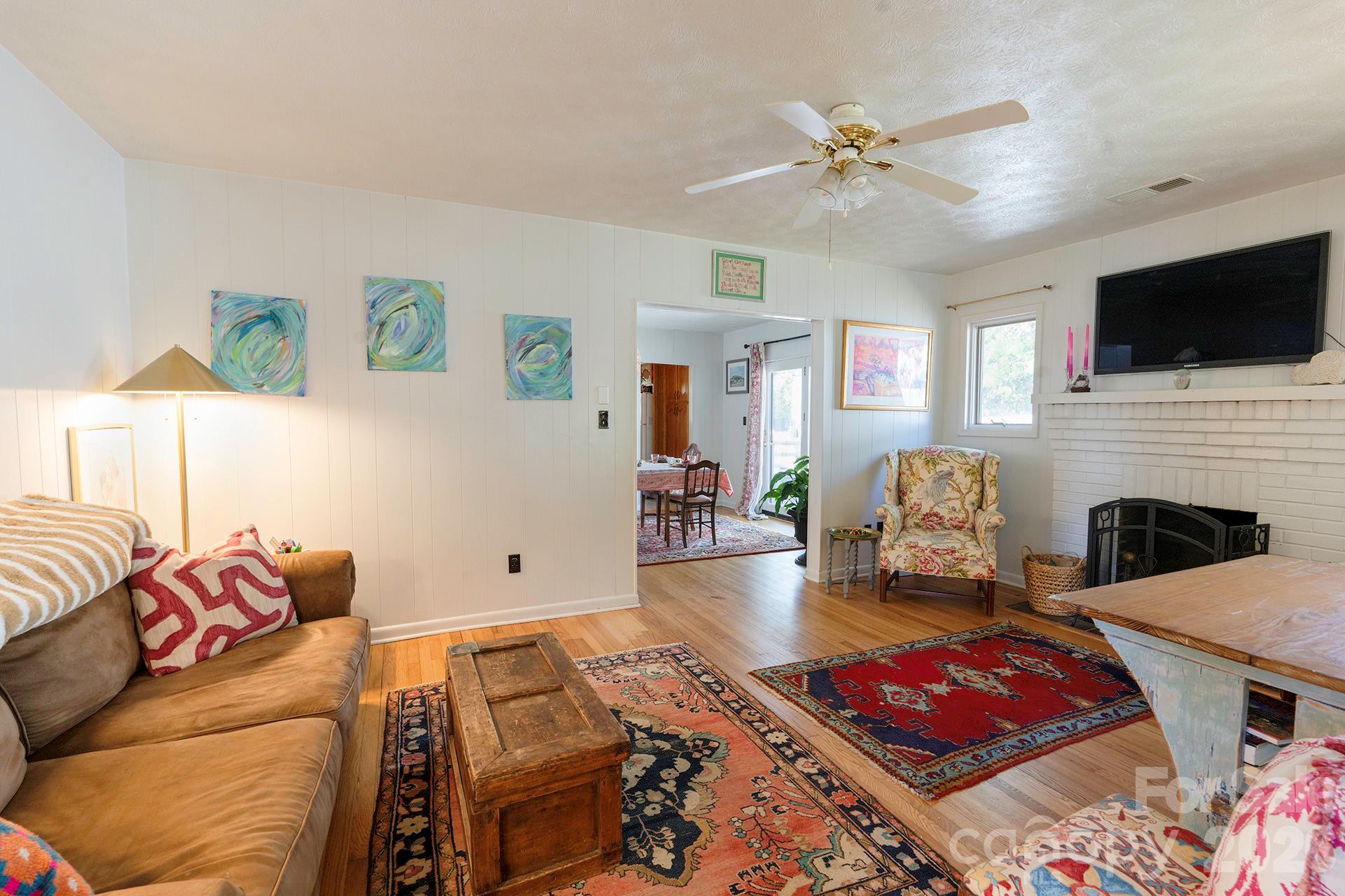 34 Oakley Road Asheville, NC 28803 - Photo 4 of 13