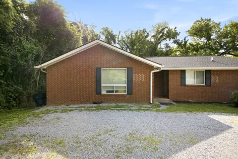 $495,000 | 425 Ezell Pike, Nashville, TN 37217