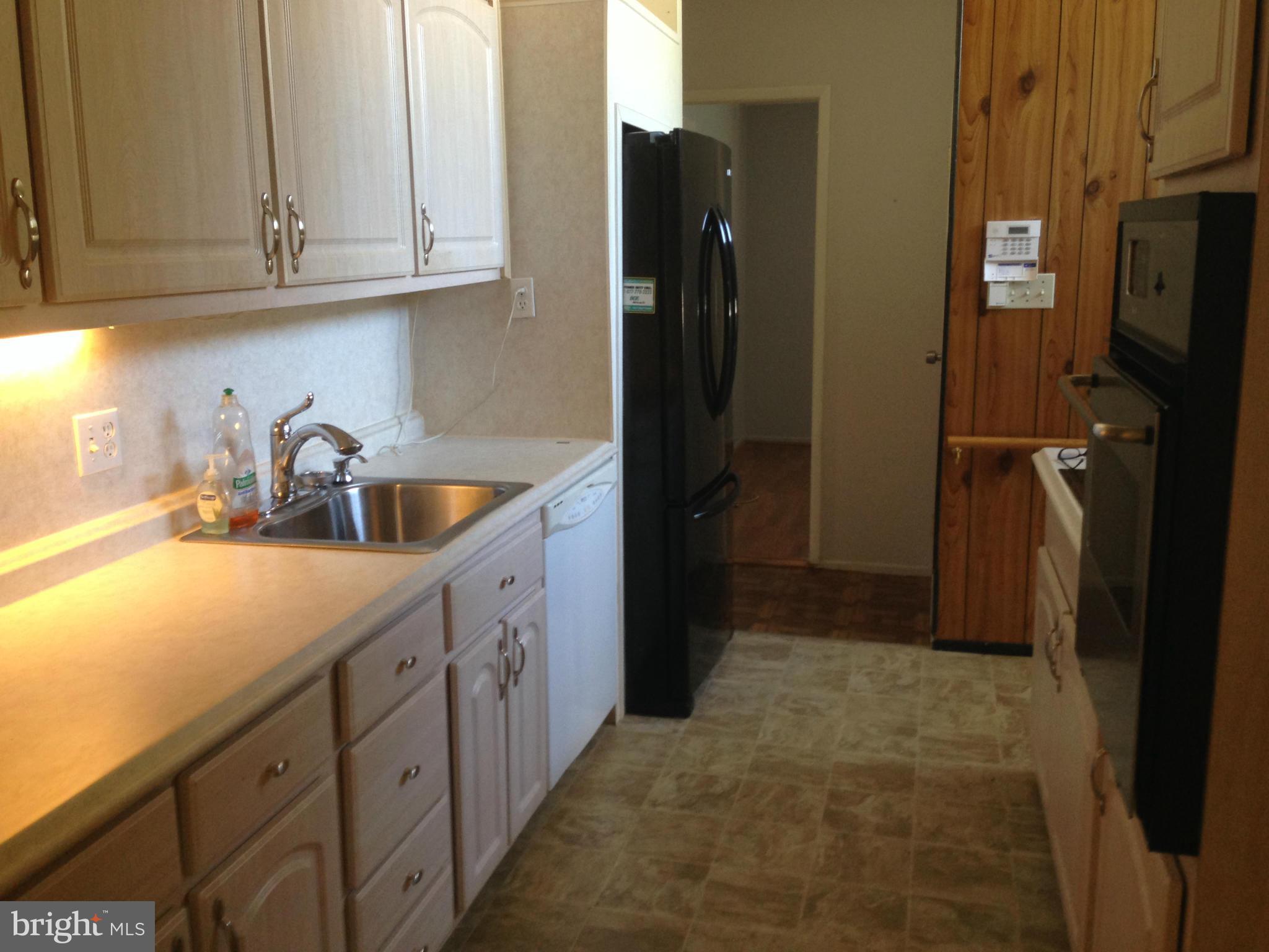 4713 Duncannon Road Baltimore, MD 21208 - Photo 8 of 21 Kitchen