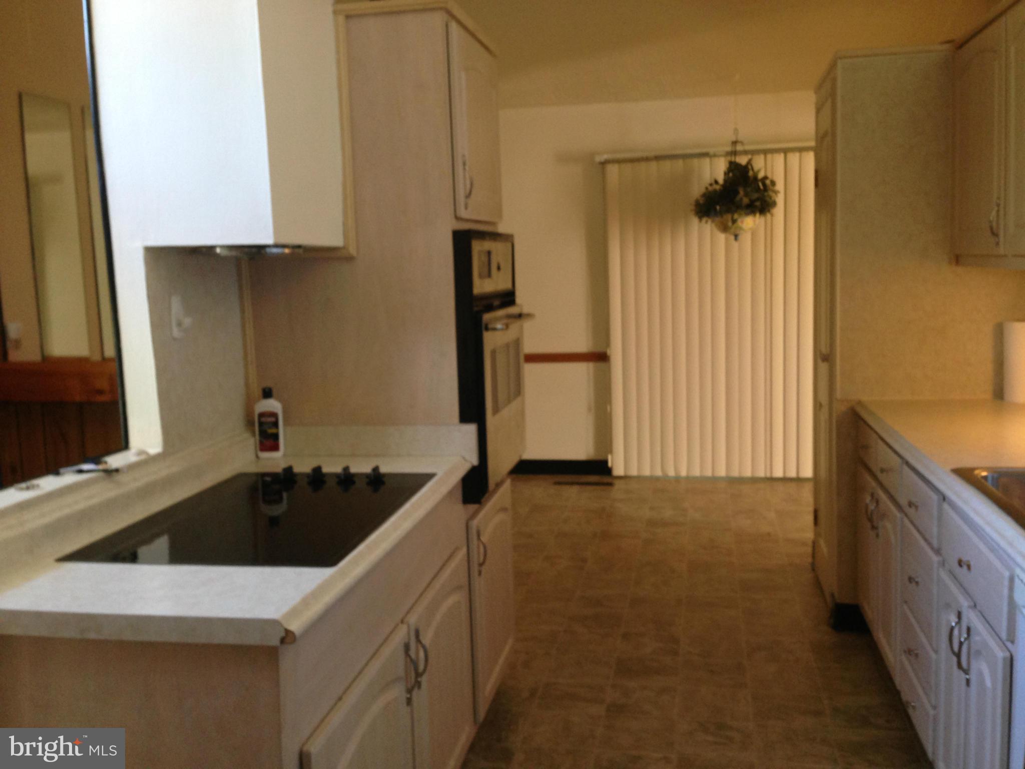 4713 Duncannon Road Baltimore, MD 21208 - Photo 9 of 21 Kitchen
