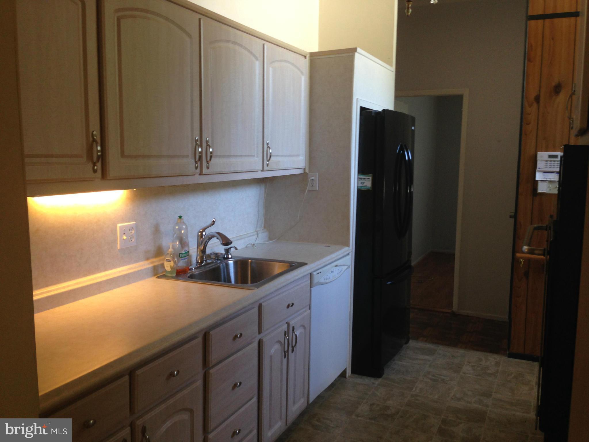 4713 Duncannon Road Baltimore, MD 21208 - Photo 10 of 21 Kitchen