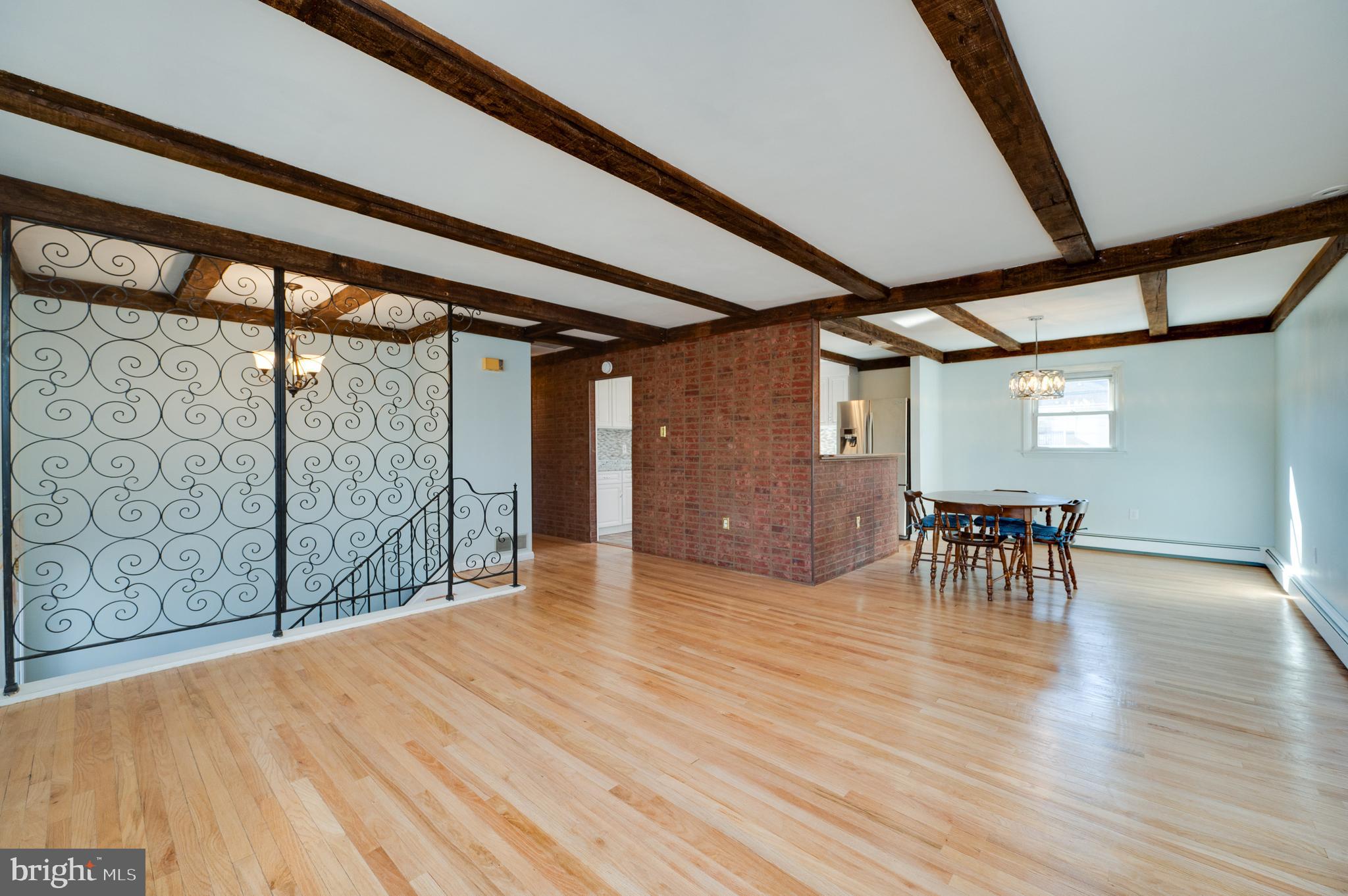 305 Governor Drive Reading, PA 19607 - Photo 8 of 36 Gallery Image 8
