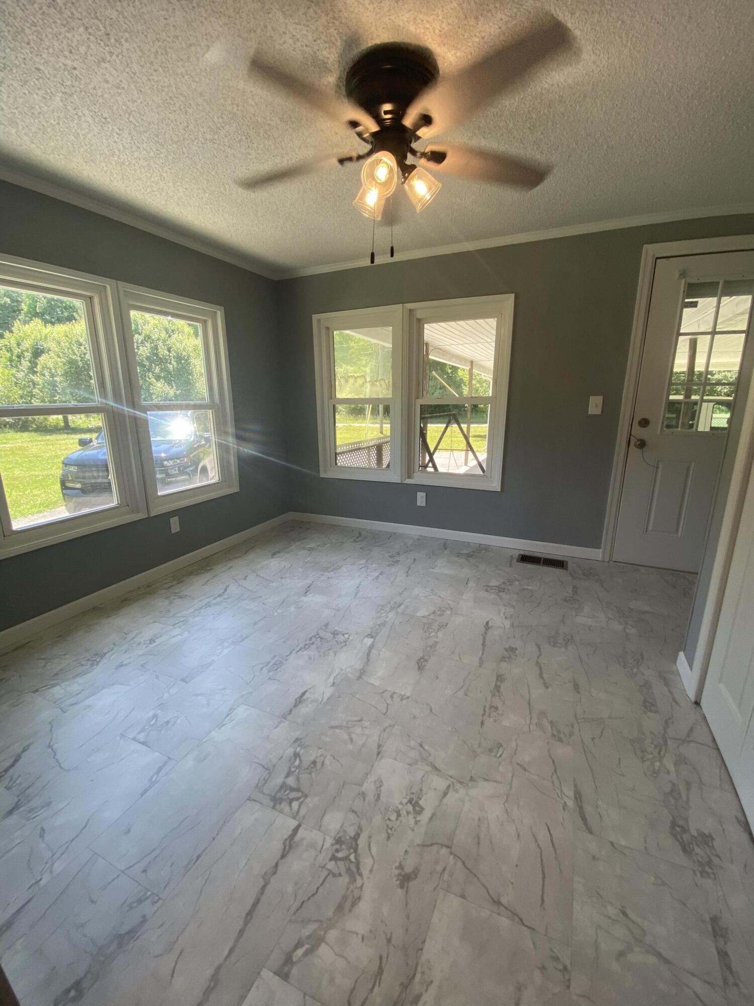 56 Wood Terrace Road Ringgold, GA 30736 - Photo 8 of 33 BREAKFAST NOOK