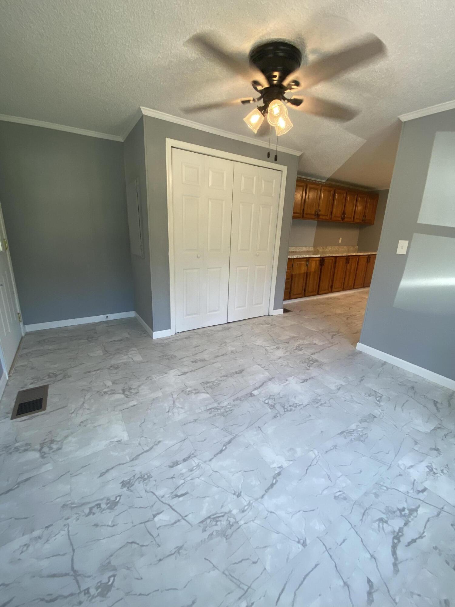 56 Wood Terrace Road Ringgold, GA 30736 - Photo 9 of 33 LAUNDRY
