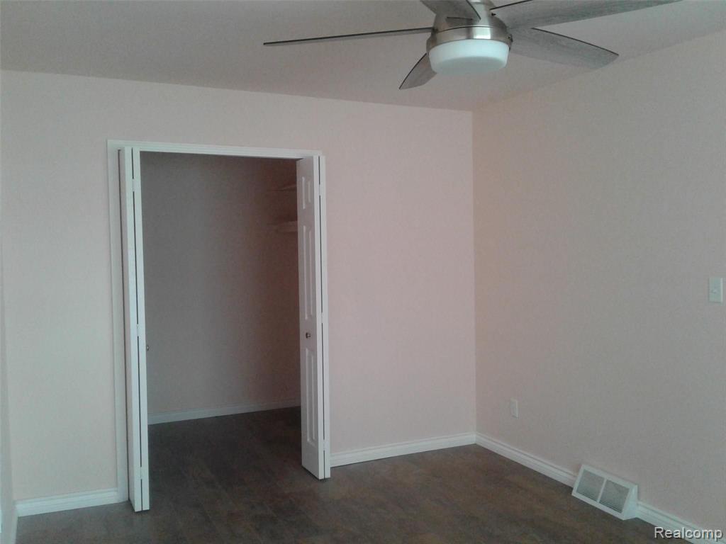 5200 23 Mile Road, Unit 4 Utica, MI 48316 - Photo 5 of 13