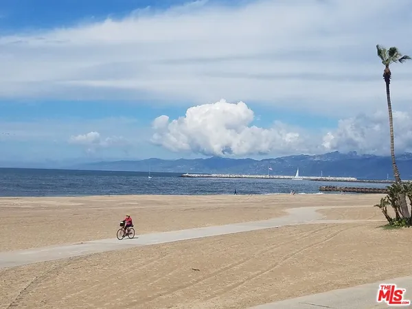 $2,850 | 380 Pershing Drive, Playa del Rey, CA 90293